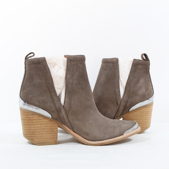 Jeffrey Campbell Cromwell Suede Boot - Taupe 6M - Picture 3 of 5